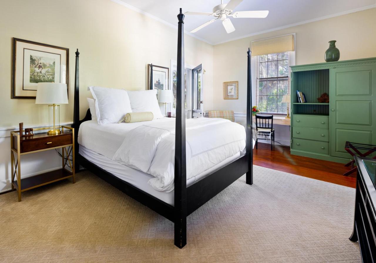 Bed and Breakfast Rhett House Бофорт Экстерьер фото