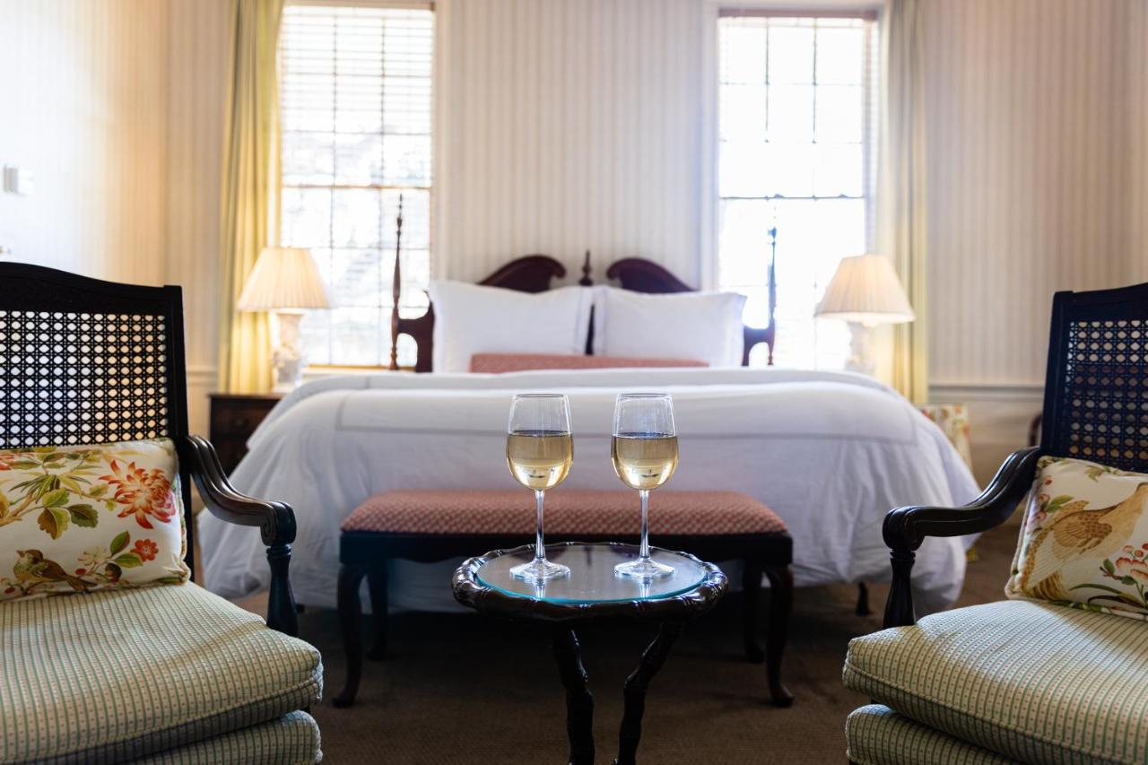Bed and Breakfast Rhett House Бофорт Экстерьер фото