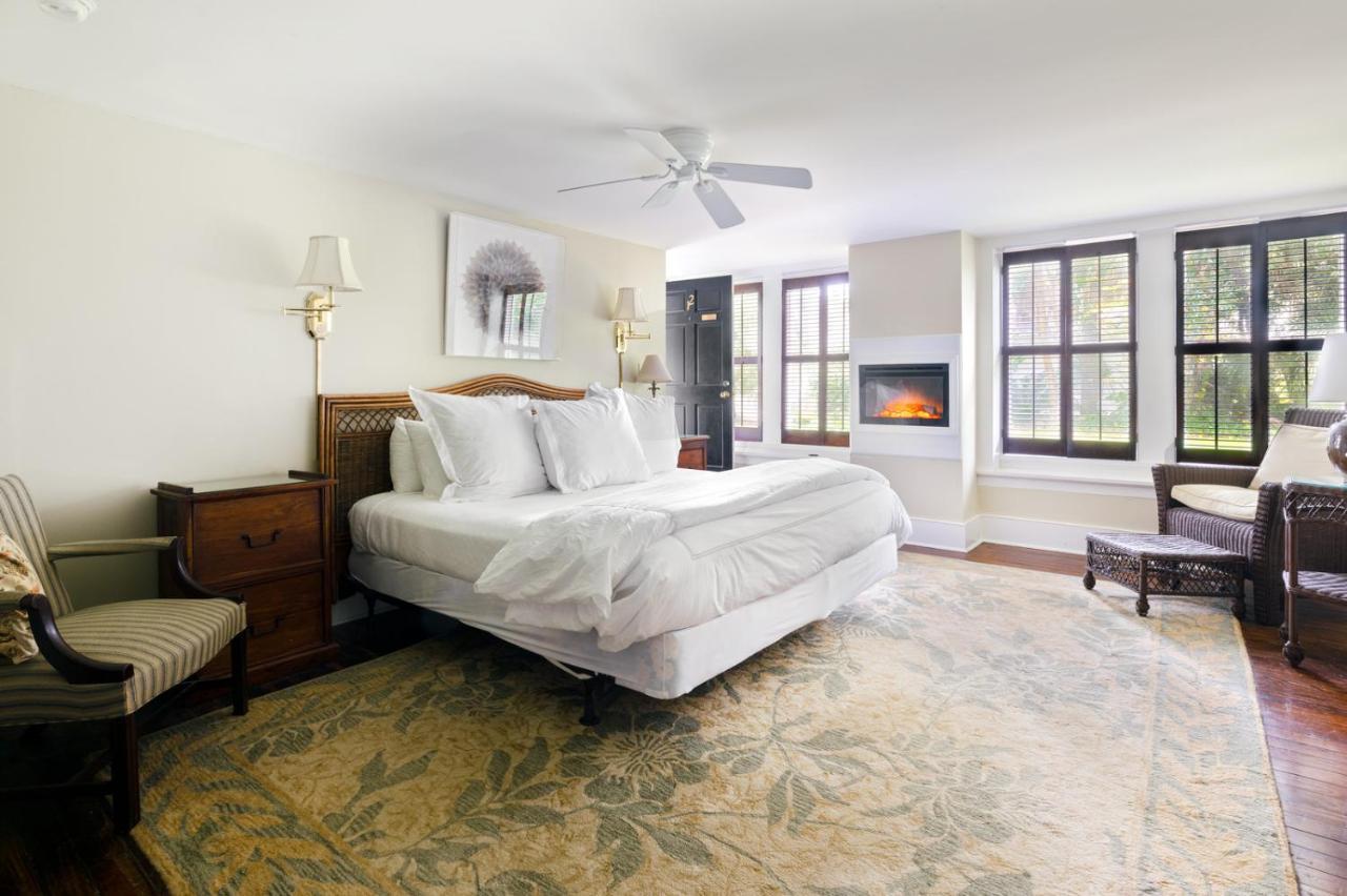 Bed and Breakfast Rhett House Бофорт Экстерьер фото