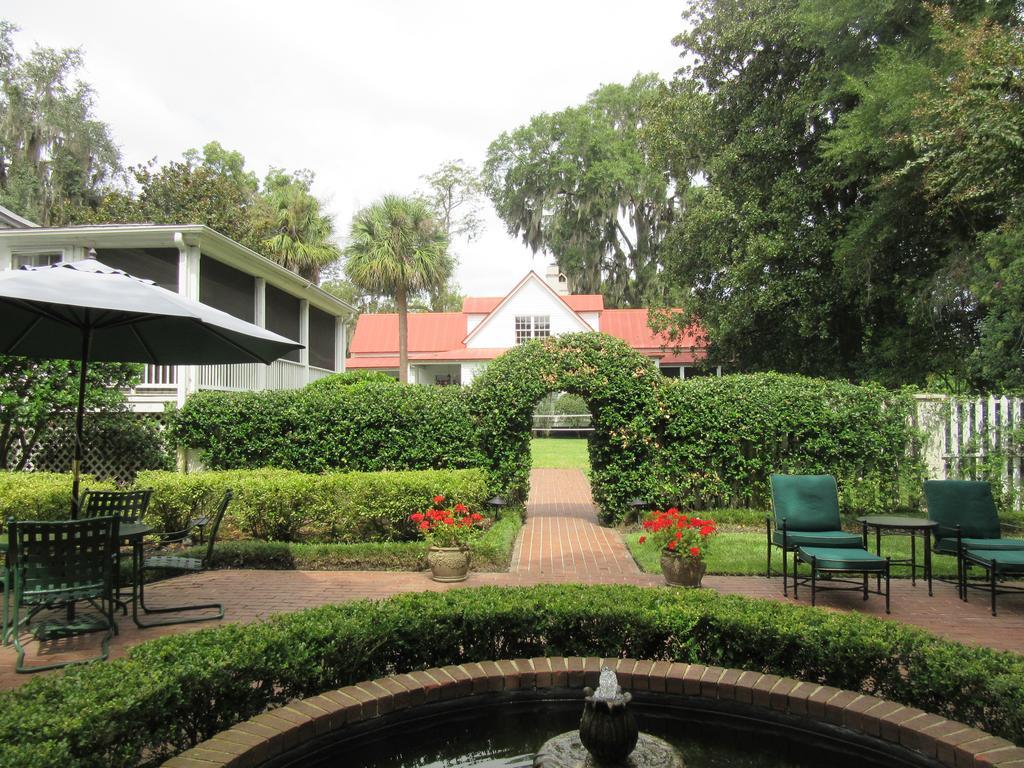 Bed and Breakfast Rhett House Бофорт Экстерьер фото