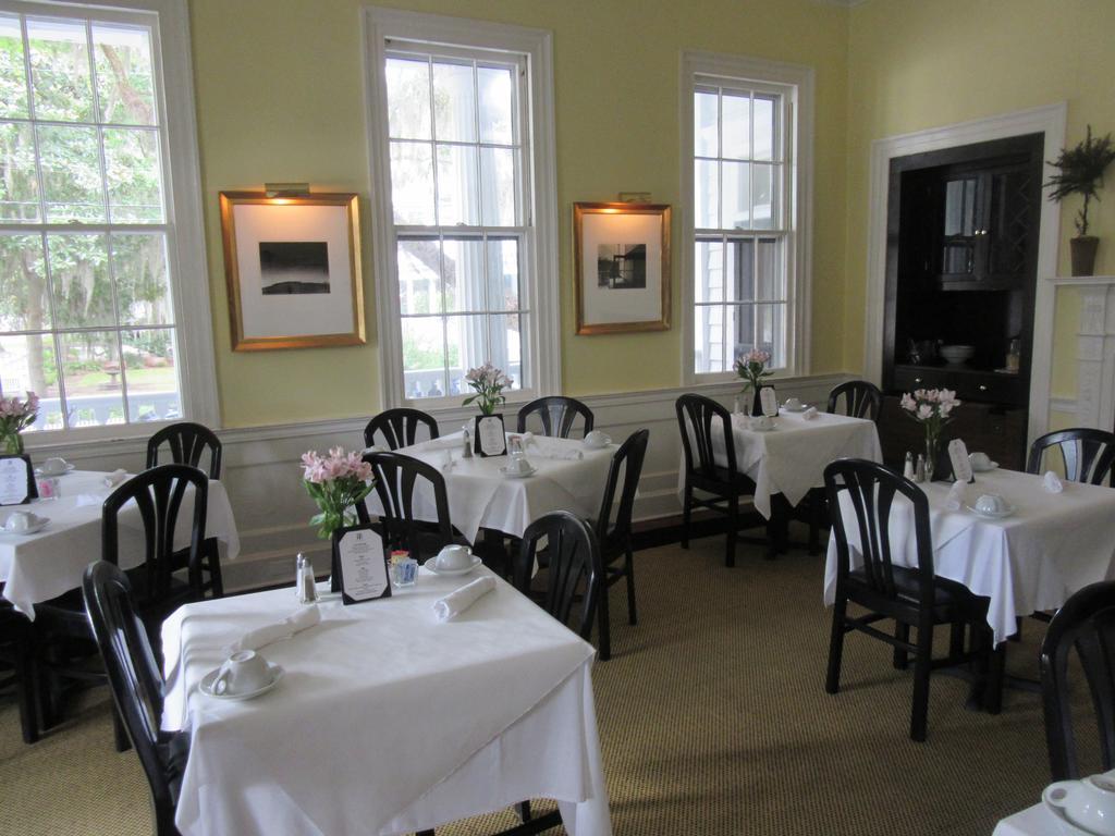 Bed and Breakfast Rhett House Бофорт Экстерьер фото